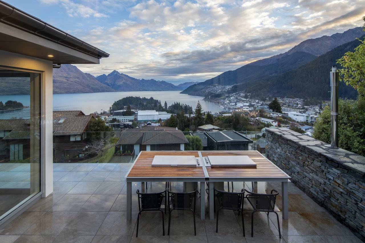 Lago Infinito By Sotheby'S Luxury Rental Homes Queenstown Exterior photo